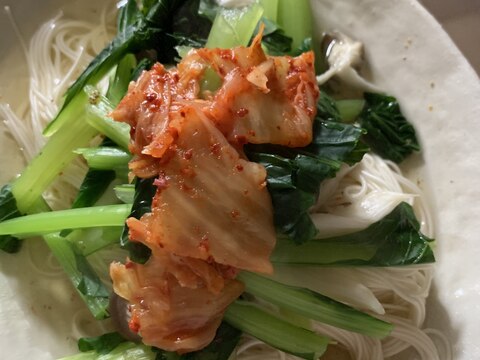 小松菜とエリンギのキムチ素麺